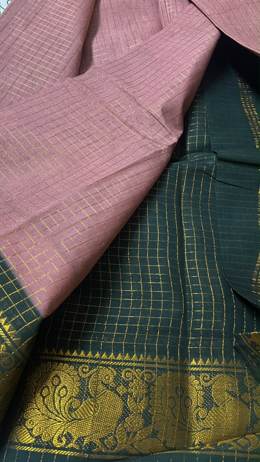 Zari Kattam - Onion Pink and Dark Green
