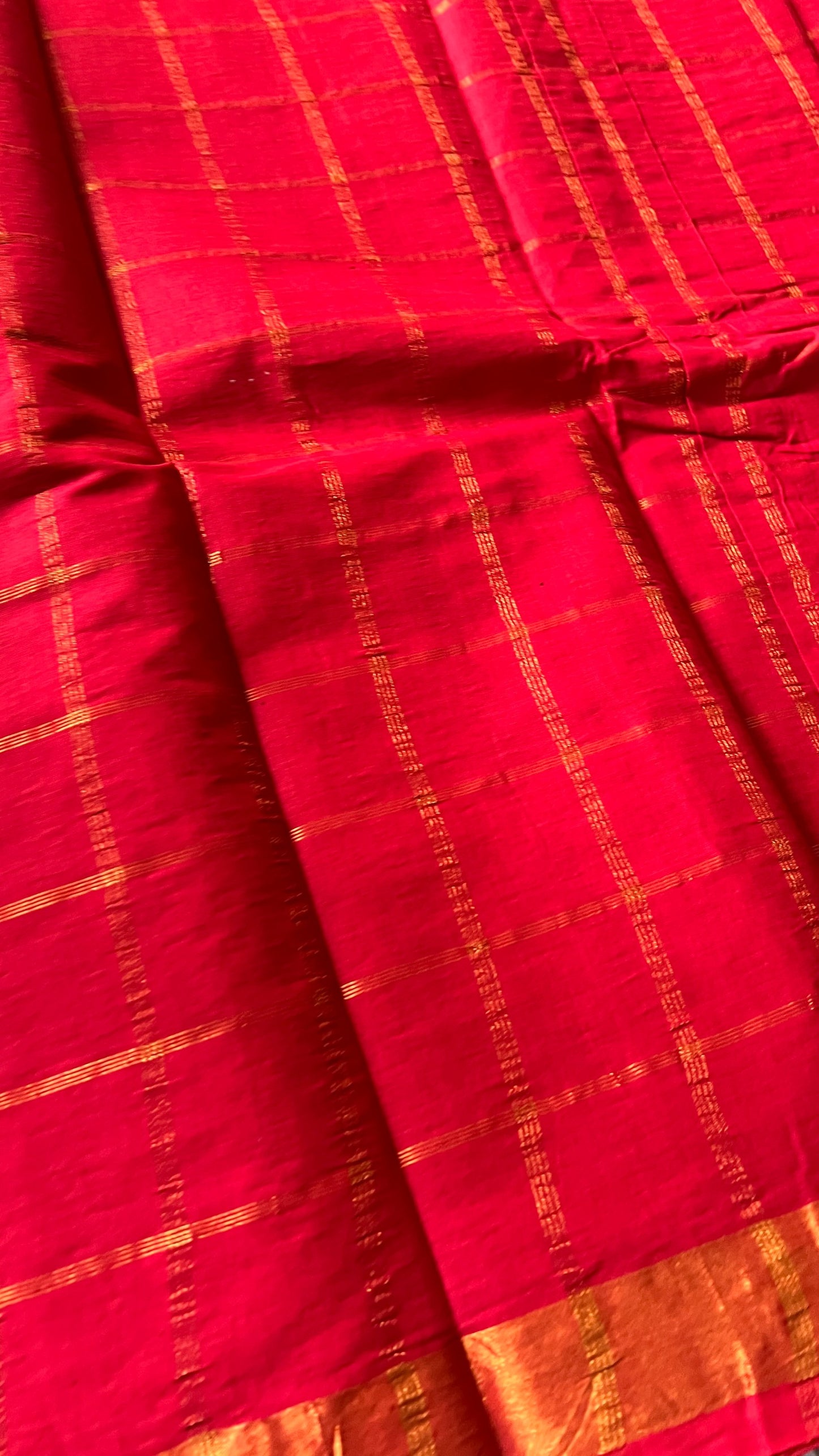 Vanaja Kattam Sungudi – Red