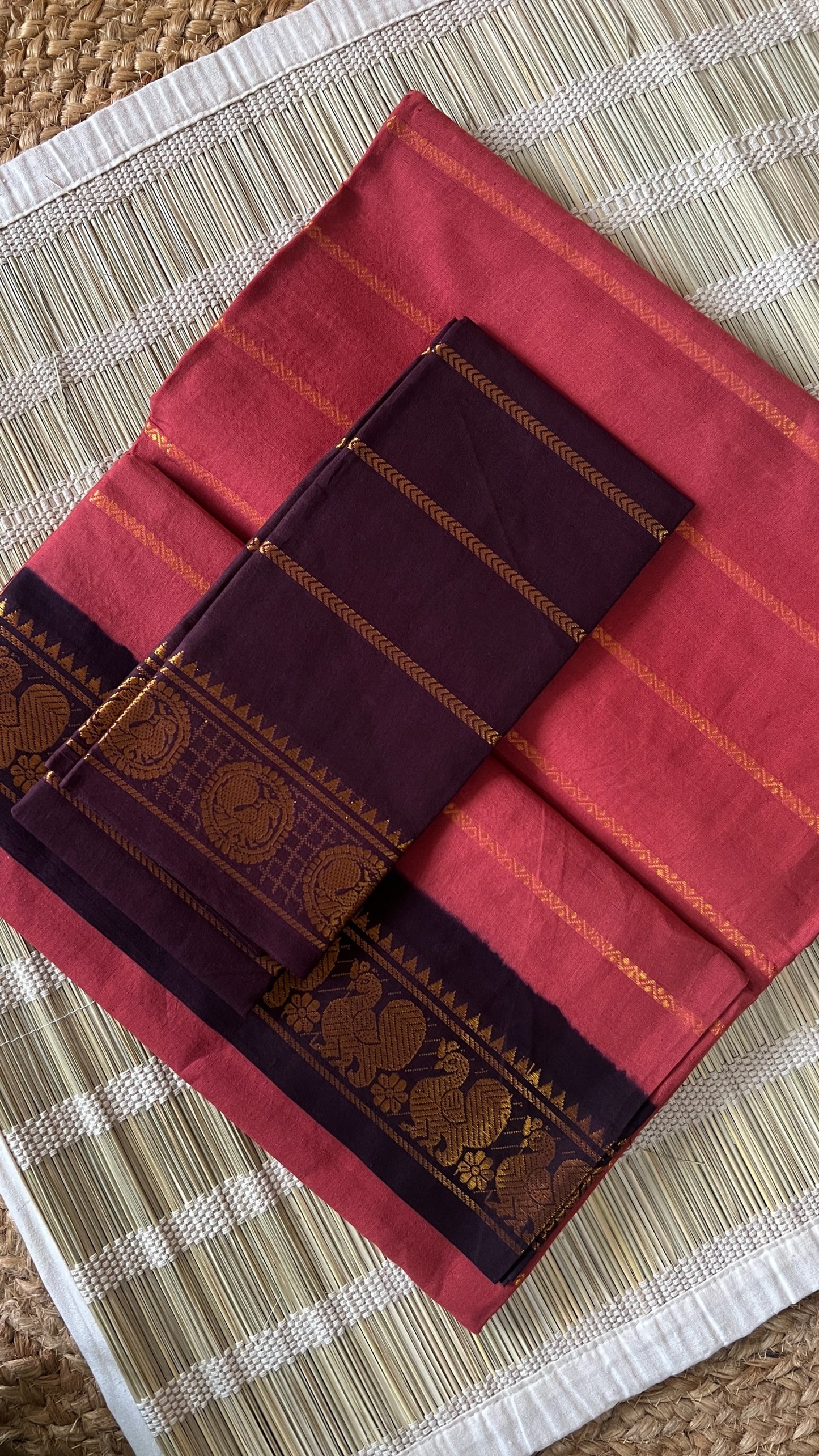 Velthari - Rust Orange Brown