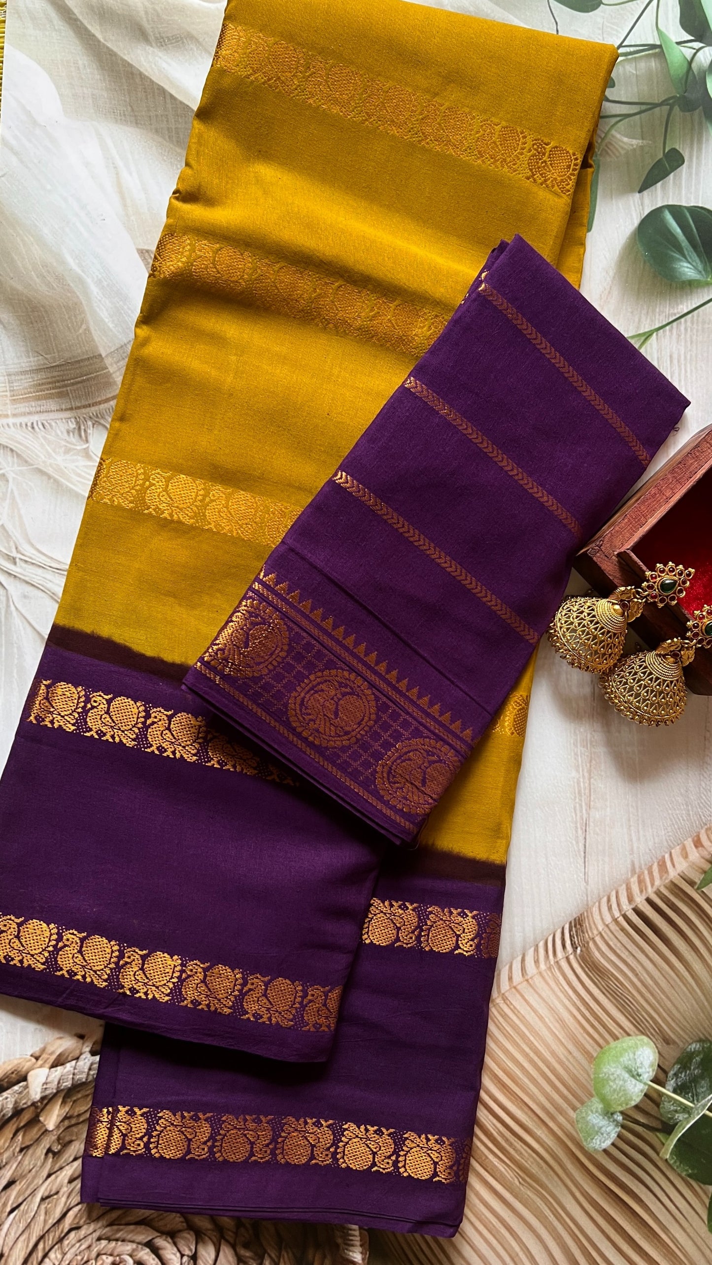 Velthari -  Mustard Violet