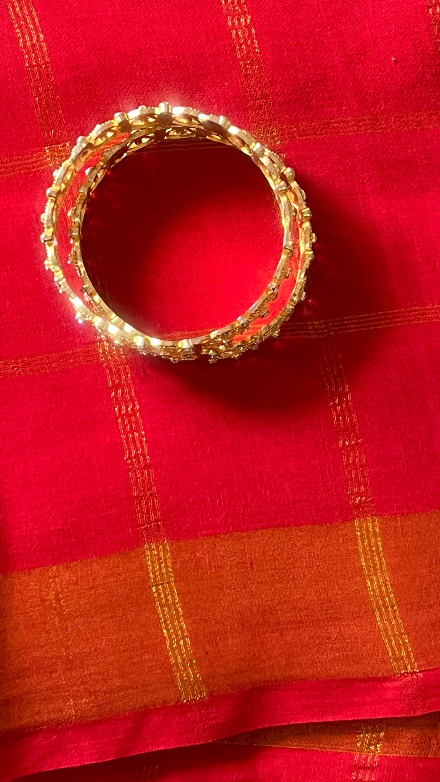 Vanaja Kattam Sungudi  – Red